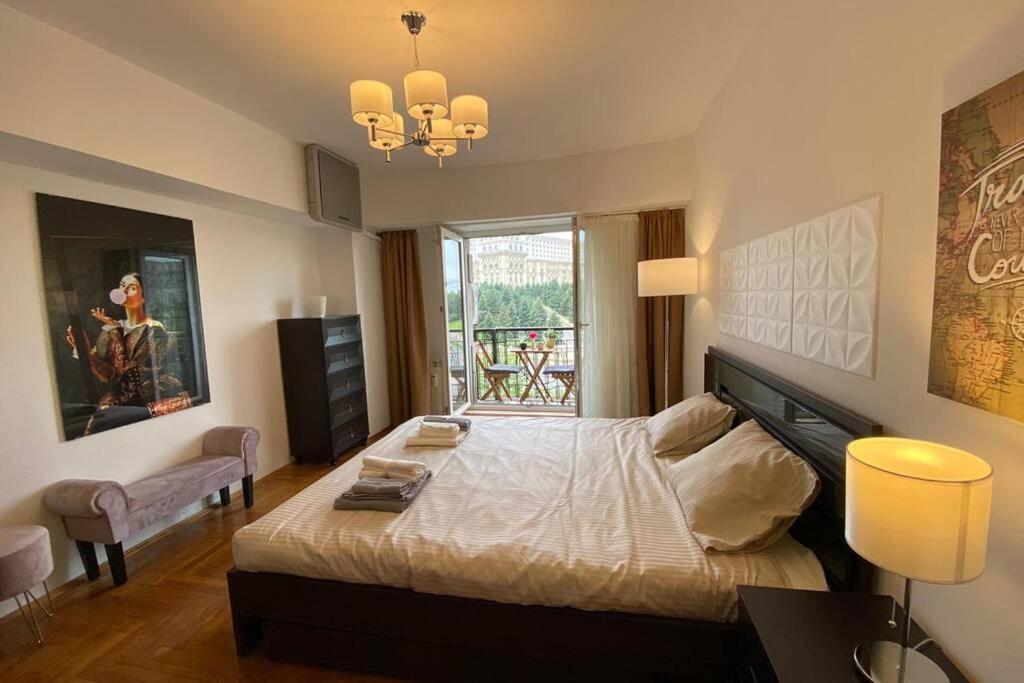 New Luxury Flat In Front Of The Parliament At Unirii * Bucureşti